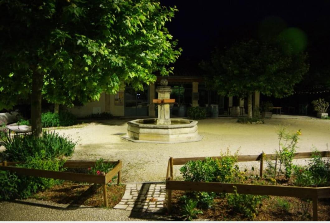 Dunloe Chambre & Terrasse Chez L'Habitant Avec Borne Recharge Electrique Chantemerle-les-Grignan ภายนอก รูปภาพ